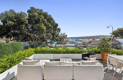 Rose Bay Apartment | Superb 2-Bed Apartment Facing Rose Bay Marina