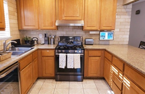 Sunrise Manor House | Superb 4-bedroom house in Las Vegas with AC, WiFi