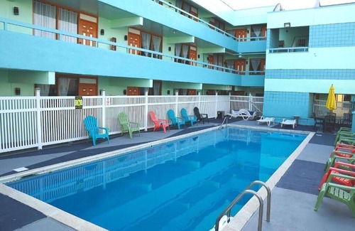 Wildwood Villa | Superb 6-bedroom villa with WiFi in Wildwood