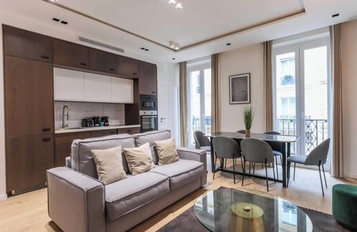 Quartier du Mail Apartment | Superb AC Apartment Center of Paris