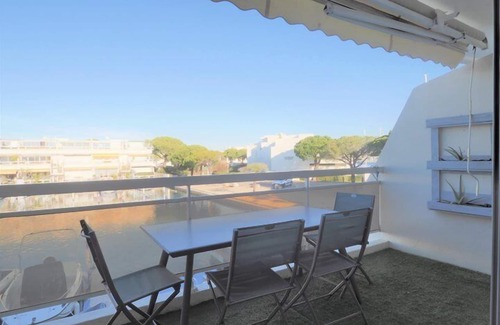 Le Grau-Du-Roi Apartment | SUPERB air-conditioned MARINA, sleeps 6 with parking!