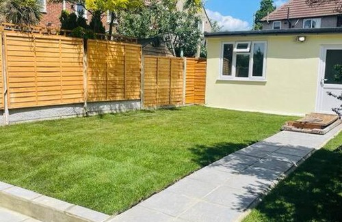 River Apartment | Superb and Comfortable 3BD Home in Dagenham