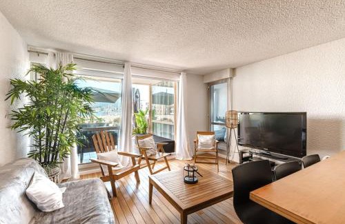 La Faviere Apartment | Superb apartment on the port of Favière