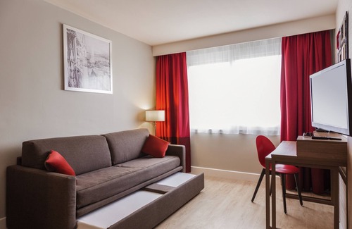 Thoiry Apartment | Superb apartment at the gateway to Switzerland