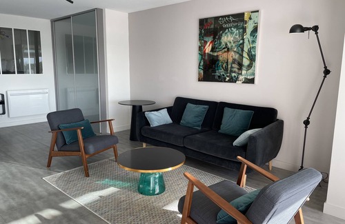 La Turballe Apartment | Superb apartment with garden "feet in the water".