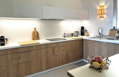Le Mourillon Apartment | Superb apartment with sea view and swimming pool, 5 minutes from the Mourillon beaches