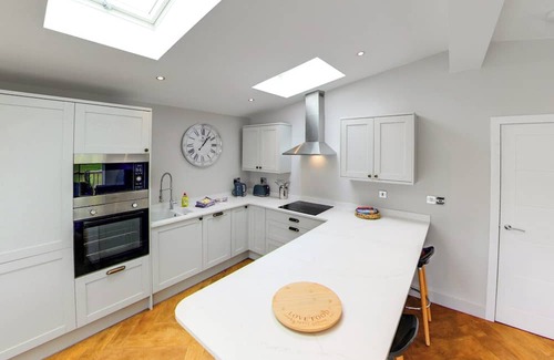 Laceby Ski Chalet | Superb bespoke lodge with two bedrooms sleeping up to four people.