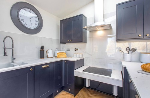 Laceby Ski Chalet | Superb bespoke lodge with four bedrooms sleeping up to ten people.