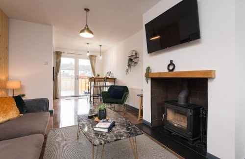 Beverley House | Superb Beverley 3 Bedroom House with Private Parking and Garden - The Nicholson