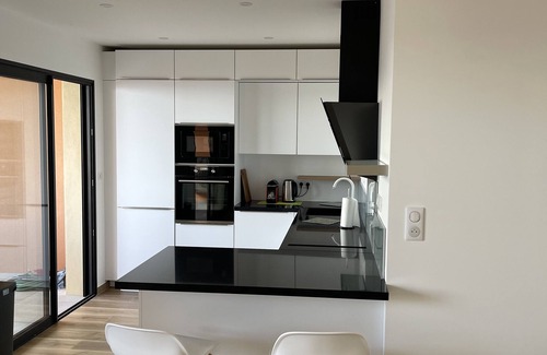 Ajaccio Apartment | Superb, bright, air-conditioned new apartment of the highest quality.
