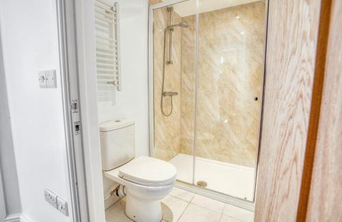 Lincoln Apartment | Superb City Center 2 Bed Apartment Free Wifi