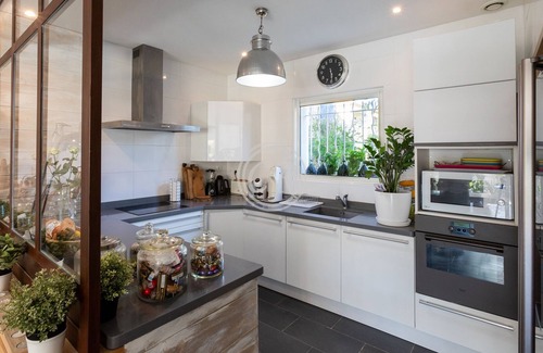 Toulon - Hyeres Villa | Superb contemporary villa PIED DANS L'EAU - l'Ayguade beach
