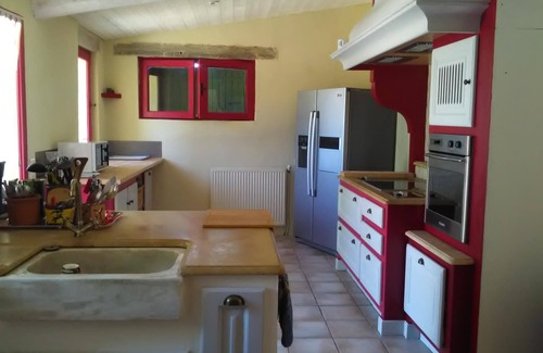 Issirac Other | Superb farmhouse completely renovated and its swimming pool will enchant your vacations.