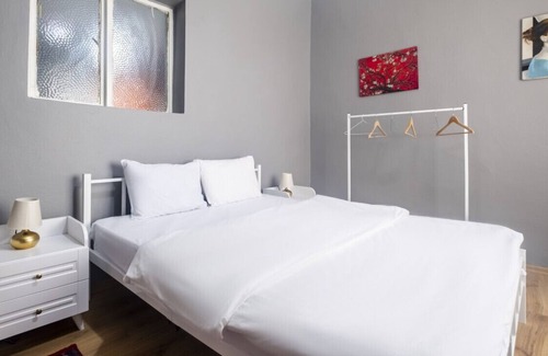 Mecidiyekoy Apartment | Superb Flat Close to Shooping Malls in Mecidiyekoy