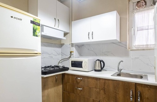 Mecidiyekoy Apartment | Superb Flat Close to Shooping Malls in Mecidiyekoy