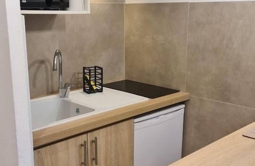 Mouans-Sartoux Apartment | Superb golf-front studio with swimming pool