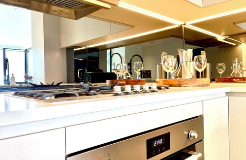 Rhodes Apartment | Superb Harbour bridge&City view
