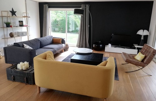 Balma House | Superb house sleeps 10, private pool, near Toulouse
