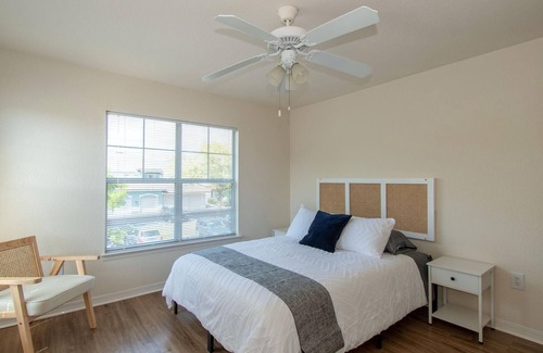 Southside Condo | Superb Location Luxury Amenities