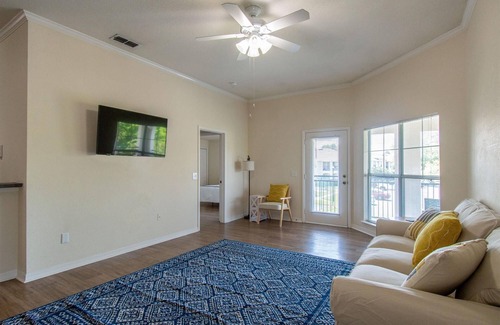 Southside Condo | Superb Location Luxury Amenities