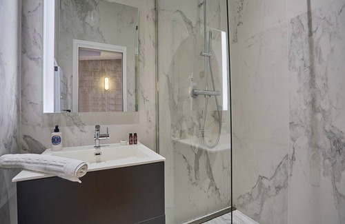 6th Arrondissement Apartment | Superb & New Apartment Saint Germain des Pres