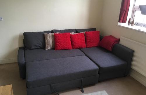 Hanham Apartment | Superb Peaceful 1 bed apartment in St George.