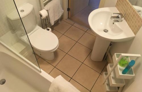 Hanham Apartment | Superb Peaceful 1 bed apartment in St George.