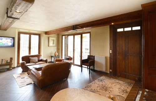 Arles Villa | Superb provencal villa with heated pool in Moulès, in Camargue - 12 persons