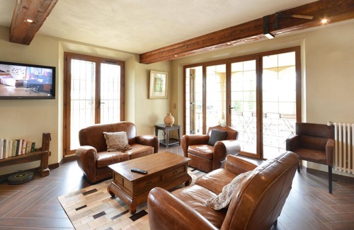 Arles Villa | Superb provencal villa with heated pool in Moulès, in Camargue - 12 persons