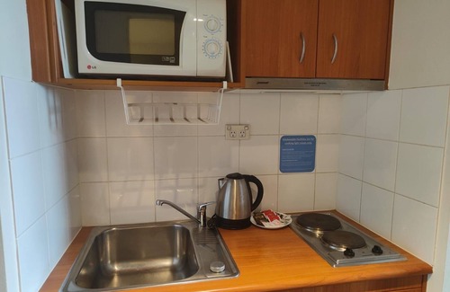 Harris Park Apartment | Superb studio in Parramatta CBD, 2m walk from station