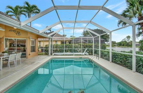 Central Naples Villa | SUPERB VILLA WITH PRIVATE POOL IN NAPLES