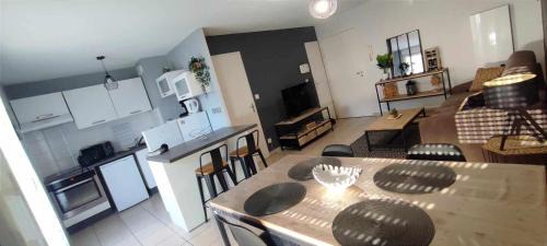 Albertville Apartment | Superbe appartement en résidence avec piscine.
