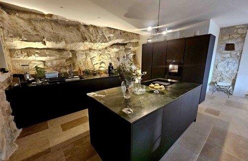 Les Baux-de-Provence Other | Superbe Mas de 1781 au Coeur des Alpilles, vue sur le Chateau, Luxe & Calme