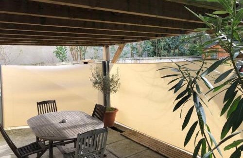 Casselardit Apartment | Superbe T2 avec Terrasse face au parc des fontaines