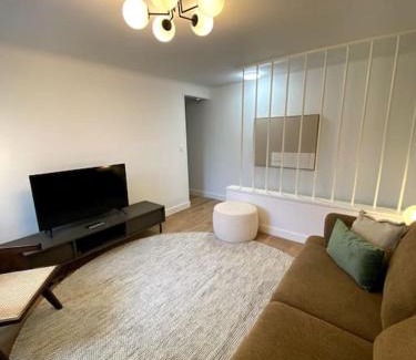 Quartier Centre Ville Apartment | Superbe T2 rénové 2km Gare avec parking privé