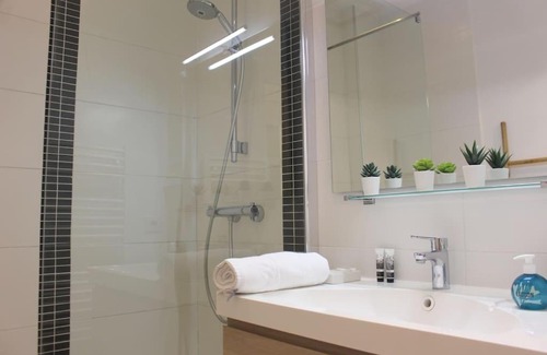 Gambetta Apartment | Superbe T2 Spacieux Centre-ville avec extérieur