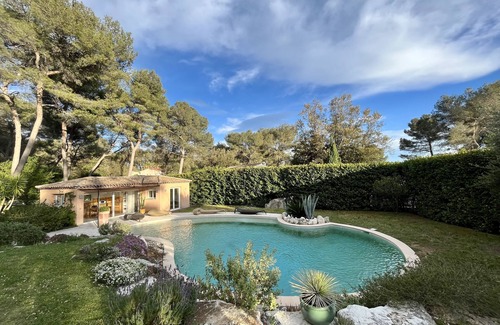 Roquefort-les-Pins Villa | Superbe Villa Avec Piscine, Idéale Pour Vacances en Famille