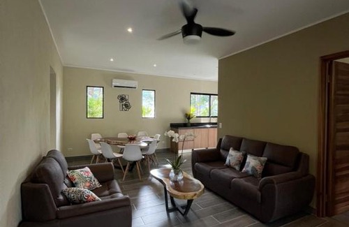 Tamarindo House | Superbe villa neuve avec piscine