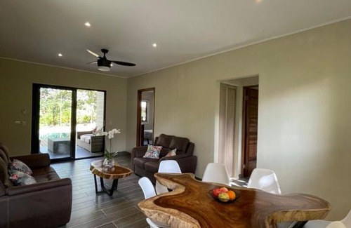 Tamarindo House | Superbe villa neuve avec piscine