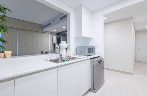 Umm Suqeim 3 Apartment | SuperHost - Urban Elegance 2BR in Asayel 2 Near Burj Al Arab