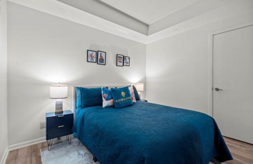 Fort York Apartment | Superior 1Bd & DEN Apartment with Balcony