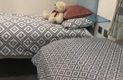Saxmundham Cabin | Superior 6 berth holiday home in Suffolk,