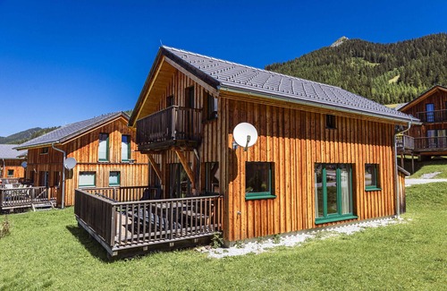 Hohentauern Ski Chalet | Superior Chalet # 11 with IR-Sauna & whirlpool bath