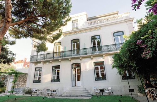 Alfama Apartment | Superior Double Bedroom in Palácio do Visconde