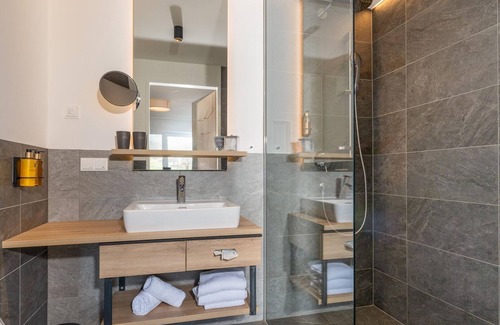 Rain Apartment | Superior double room NRF BF - Hotel Stockinggut by Avenida Leogang