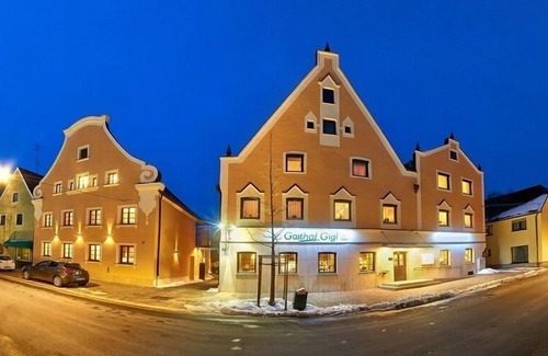 Neustadt an der Donau Apartment | Superior room Lugausturm (21sqm) with air conditioning