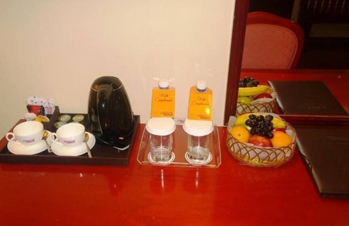 Naif House | Superior Room Near Nesto Hypermarket By Luxury Bookings