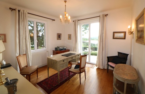 Castels House | Superior stone property and guests house with huge pool set in medieval village