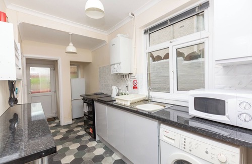 Castle Villa | Superior three bedroom house with sea view