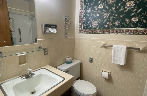 Superior Hotel | Superior Victorian Inn